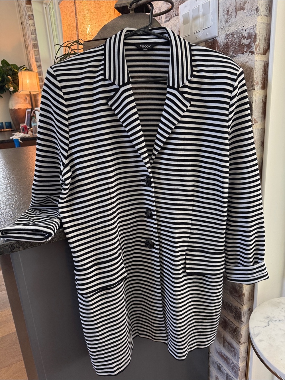 Women’s MISOOK XL black white striped blazer jacket